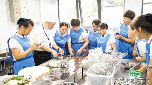 輕喜到家 家政服務(wù)升級浪潮下，亟需行業(yè)新標準引領(lǐng)未來勞務(wù)服務(wù)
